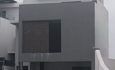 CASA EN VENTA EN CUMBRES ELITE PREMIER