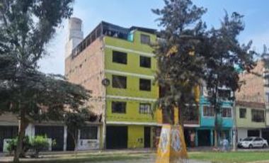 Casa de 5 pisos cerca al Hospital Materno Infantil- Independencia