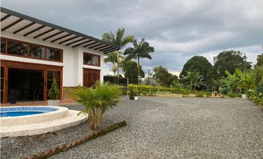 CASA CAMPESTRE EN PARCELACION CERRADA