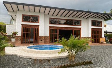CASA CAMPESTRE EN PARCELACION CERRADA