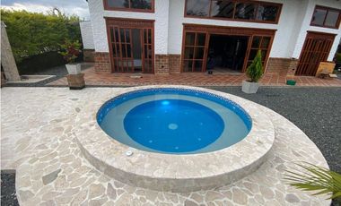 CASA CAMPESTRE EN PARCELACION CERRADA