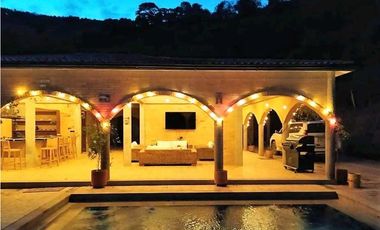 Casa Campestre estilo Mexicano .