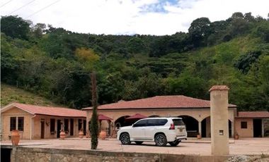 Casa Campestre estilo Mexicano .