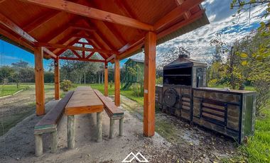 Casa en Arriendo en Parcela Av. Berlín