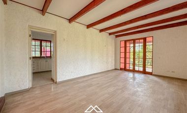 Casa en Arriendo en Parcela Av. Berlín