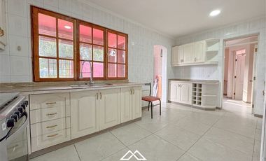 Casa en Arriendo en Parcela Av. Berlín