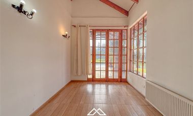 Casa en Arriendo en Parcela Av. Berlín