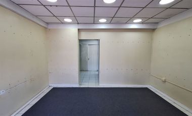 Local Comercial en Arriendo en Centro Comercial Intermodal La Cisterna / metro El Bosque