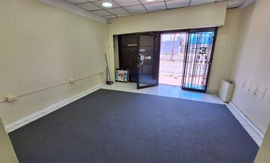 Local Comercial en Arriendo en Centro Comercial Intermodal La Cisterna / metro El Bosque