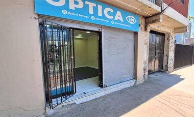 Local Comercial en Arriendo en Centro Comercial Intermodal La Cisterna / metro El Bosque