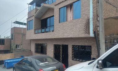En venta amplia casa de 2 pisos - Comas
