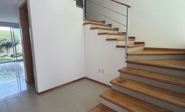 Casa en Venta Fraccionamiento El Saucedal, Avenida Las Torres, Atlixcayotl
