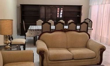 SE RENTA CASA AMUEBLADA CÉNTRICA