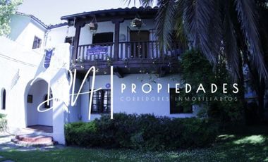 HERMOSA CASA ESTILO ESPAÑOL NEOCOLONIAL EN ÑUÑOA