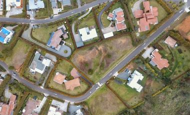 Venta de Lote en Altos del escobero en exclusivo condominio