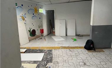 se renta casa comercial en la av del rio