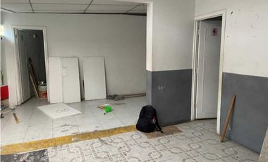 se renta casa comercial en la av del rio