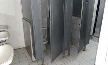 se renta casa comercial en la av del rio