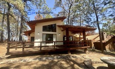 SE VENDE CABAÑA EN BOSQUES DE LA CAÑADA TAPALPA