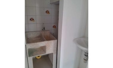 se renta apartaestudio en el campestre b