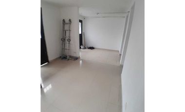 se renta apartaestudio en el campestre b