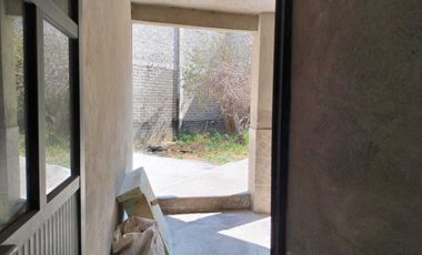 VENDO CASA PARA DECORAR. 4 RECAMARAS. JARDIN, ESTUDIO EN CHALCO