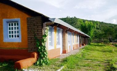 VENTA DE TERRENO CON CENTRO EDUCATIVO . VISTA A BOSQUE EN HUIXQUILUCAN