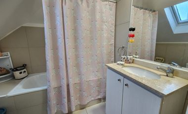 Se vende hermosa casa estilo Georgian, Machali