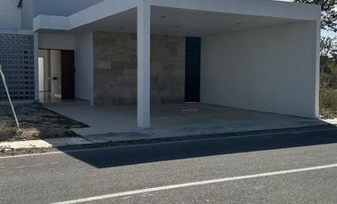 Recámara en planta baja| casa 3 recámaras| alberca