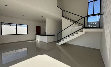 Recámara en planta baja| casa 3 recámaras| alberca