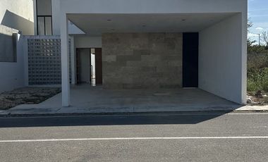 Recámara en planta baja| casa 3 recámaras| alberca