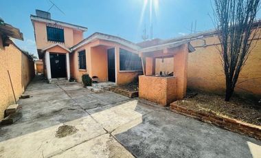 CASA EN VENTA o RENTA EN TOLUCA.