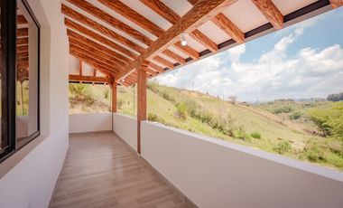 vendo casa finca campestre Marinilla, vía al Peñol 6.500 m2 HSZ