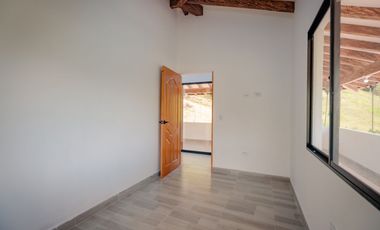 vendo casa finca campestre Marinilla, vía al Peñol 6.500 m2 HSZ