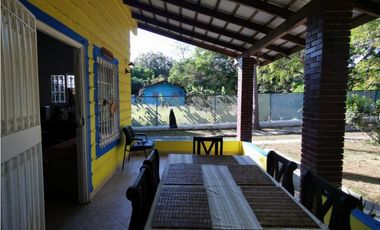 Casa de Playa con Piscina en Venta en Coronado