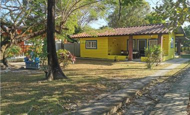 Casa de Playa con Piscina en Venta en Coronado