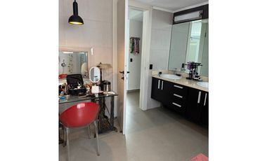 VENTA CASA DUPLEX CON PISCINA, OBARRIO (4)
