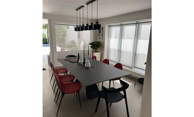 VENTA CASA DUPLEX CON PISCINA, OBARRIO (4)