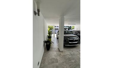 VENTA CASA DUPLEX CON PISCINA, OBARRIO (4)