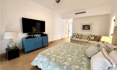 BUENAVENTURA- PH BRISTOL PLANTA BAJA CON PISCINA- VENTA