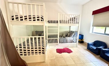 BUENAVENTURA- PH BRISTOL PLANTA BAJA CON PISCINA- VENTA