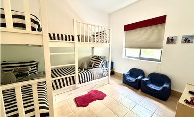BUENAVENTURA- PH BRISTOL PLANTA BAJA CON PISCINA- VENTA