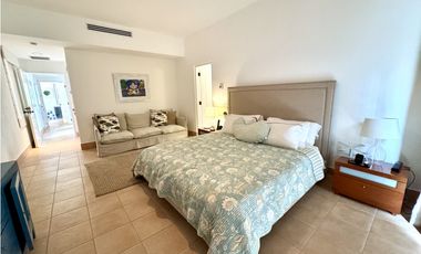 BUENAVENTURA- PH BRISTOL PLANTA BAJA CON PISCINA- VENTA