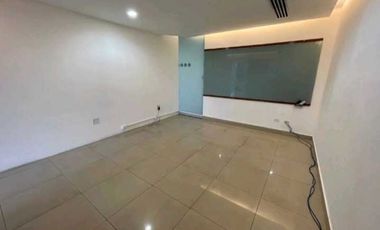 OFICINA EN CALLE 50 PH GLOBAL BANK 110M2 CON DIVISIONES