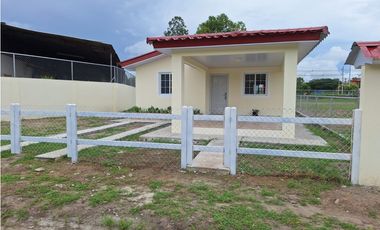 Venta de Casas en 2 Proyecto en Río Hato, Santa Clara