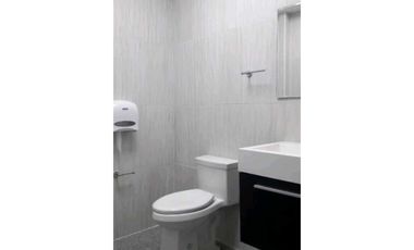 OFICINA EN AVENIDA BALBOA BICSA FINANCIAL CENTER 140M2 CON DIVISIONES