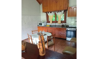 CHALET sobre 5 lotes EN BARRIO LAS MARGARITAS- CON PILETA.