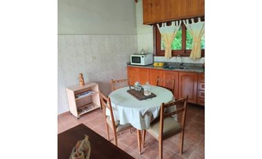 CHALET sobre 5 lotes EN BARRIO LAS MARGARITAS- CON PILETA.