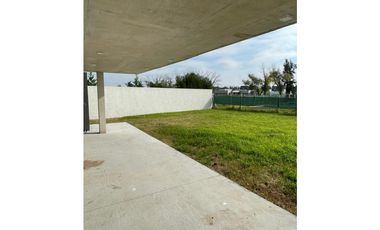 Venta casa estilo duplex en Bº Los Alamos