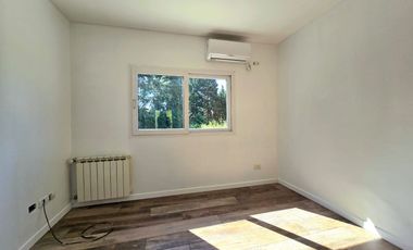 VENTA DE CASA EN Malvinas Argentinas